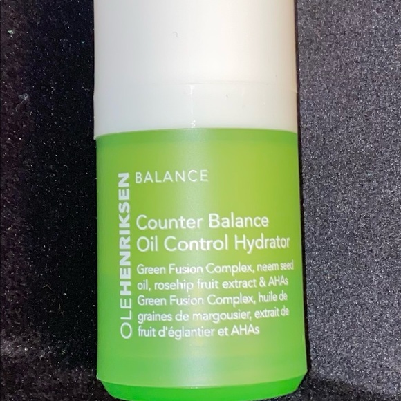 Ole Henriksen counter balance oil control hydrator - Picture 5 of 5